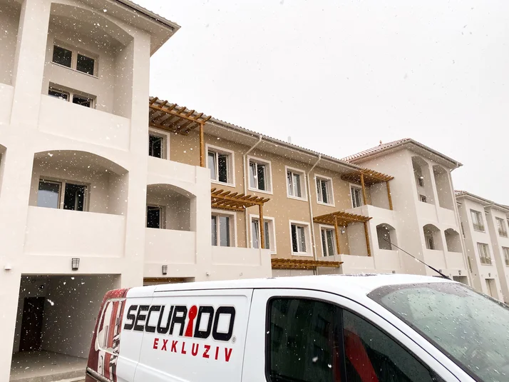 bezpecnostni dvere Florida Villa Park